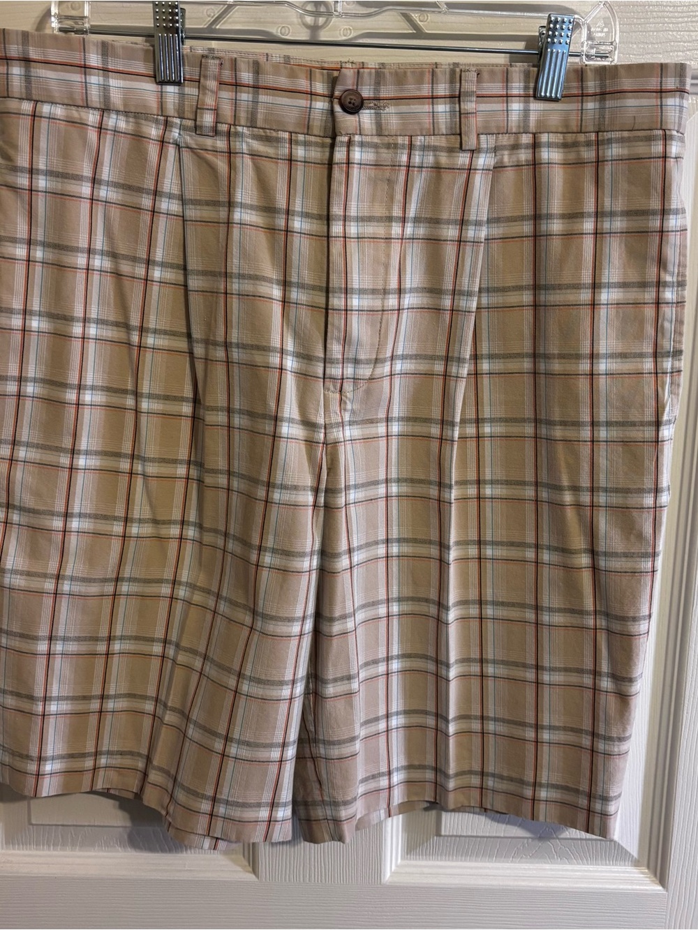 Greg Norman Collection Beige Plaid Flat Front Shorts
